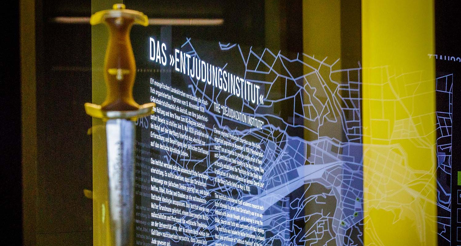 Lutherhaus Eisenach, Blick in die Sonderausstellung zum sogenannten Entjudungsinstitut der evangelischen Kirchen